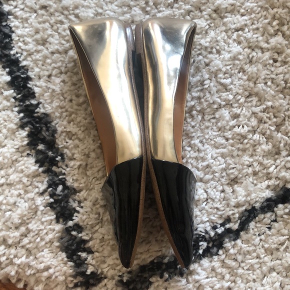 🌸SALE🌸 Black & Gold J.Crew Flats - Picture 5 of 7